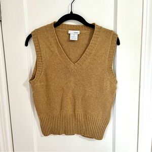 H&M Tan V-Neck Sweater Classic Knit